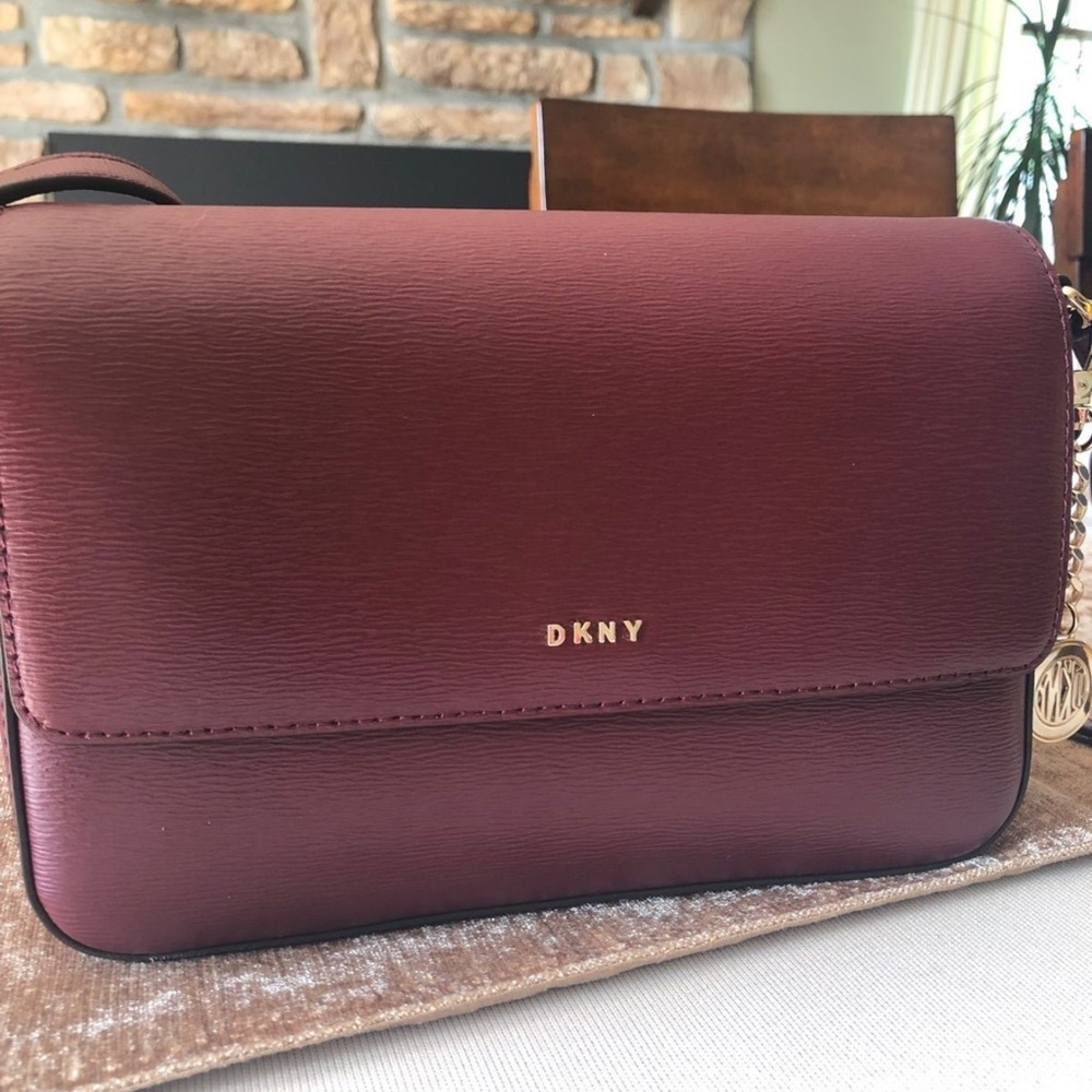 Dkny Bryant Small Flap Crossbody